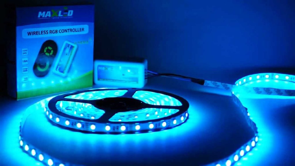 5 Reasons Why Your Next Light Bulb Should Be A Smart Bulb Cnet 5 Reasons Why Your Next Light Bulb Should Be A Smart Bulb Cnet
